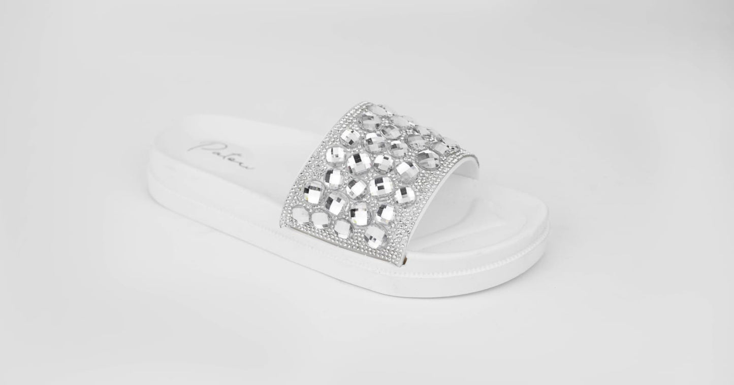 B610- White