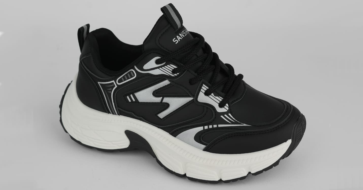 New Balance- Full White