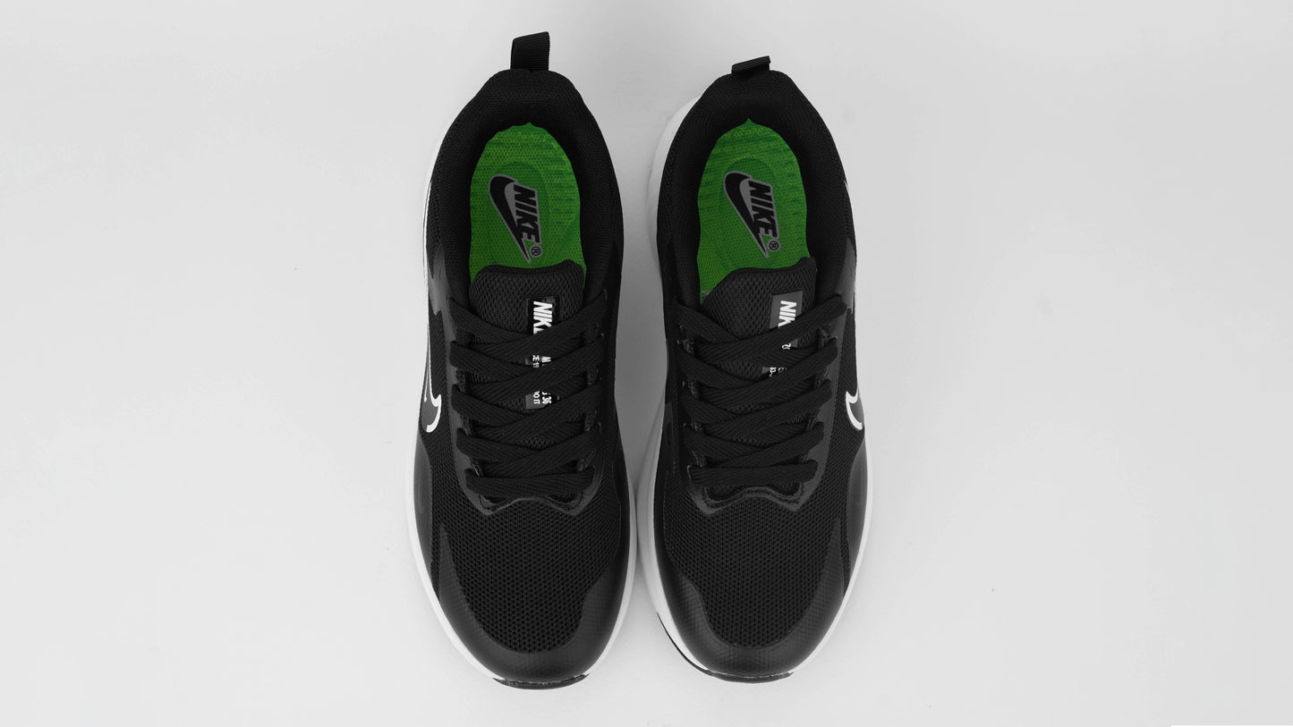 8118 Black/White