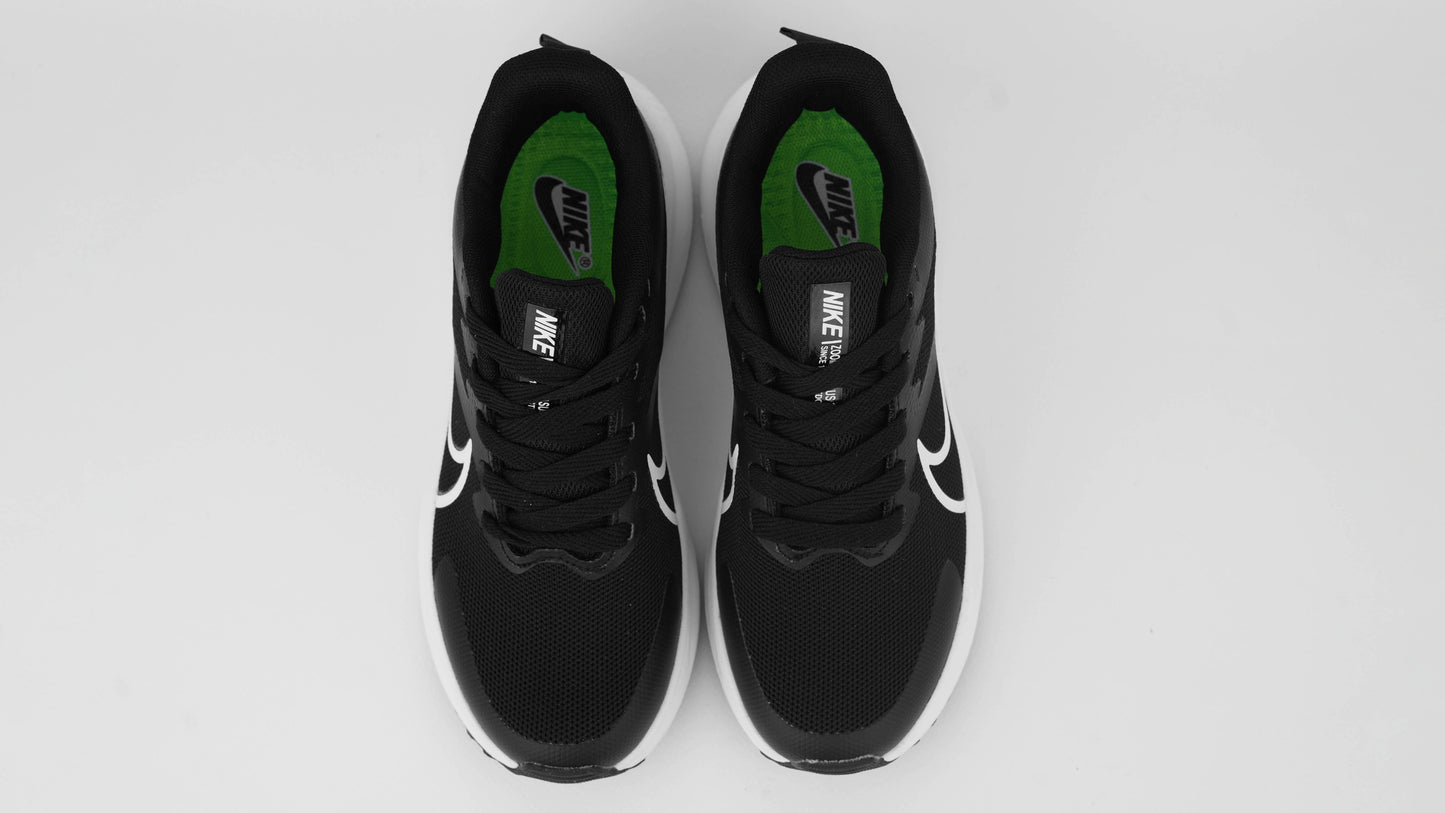 8109 Black/White