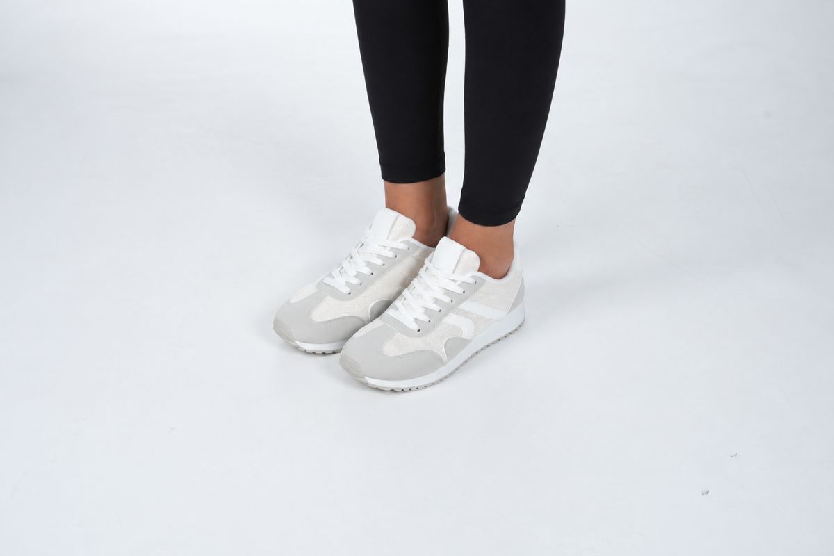 A-37 white/ gray