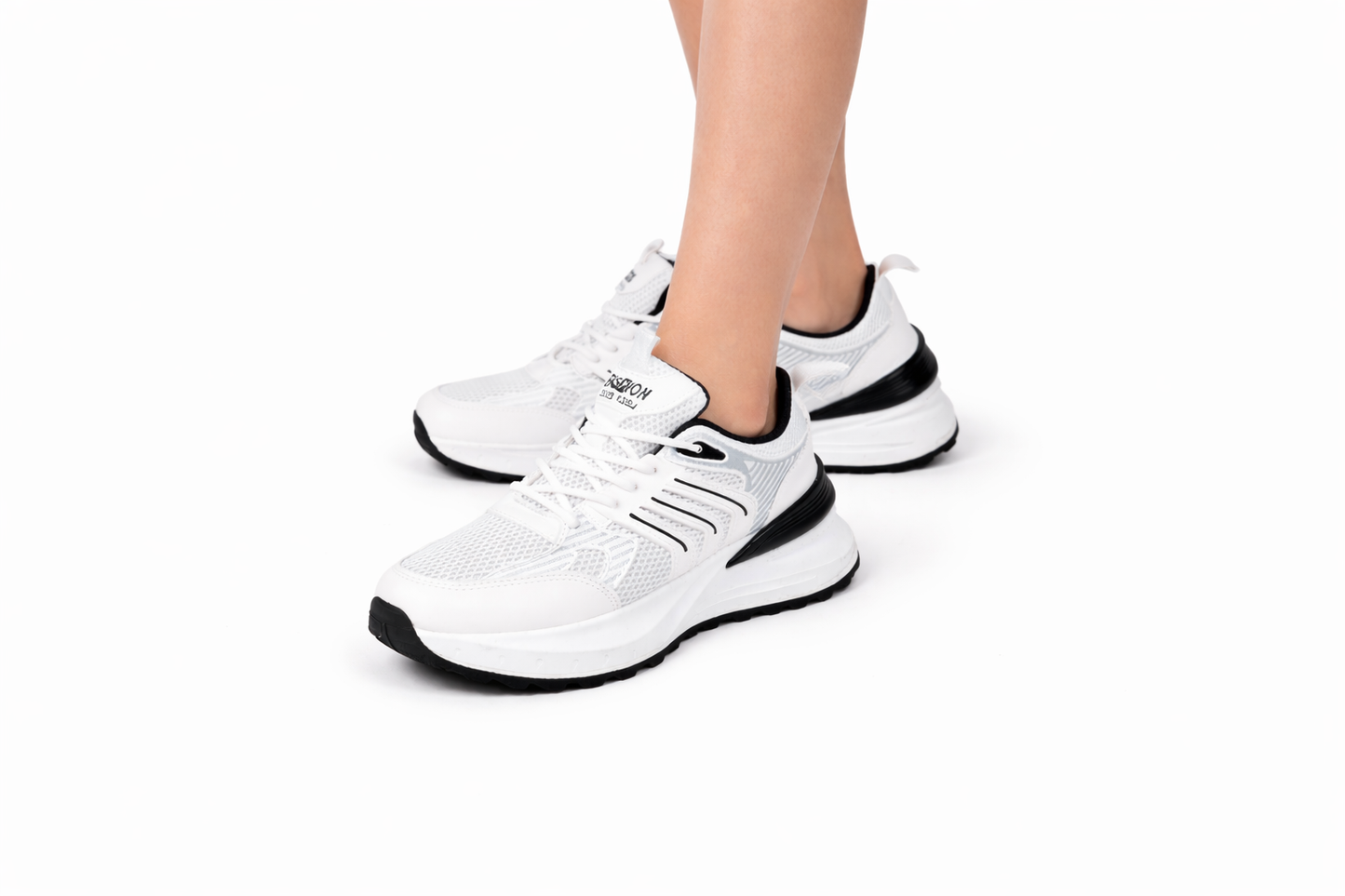 N135 white/black