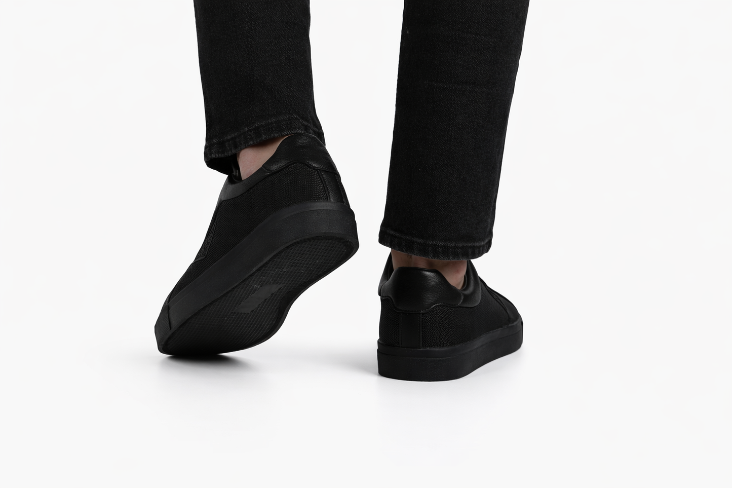 PA103 all black
