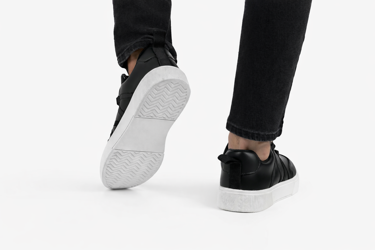 W888-H719 black