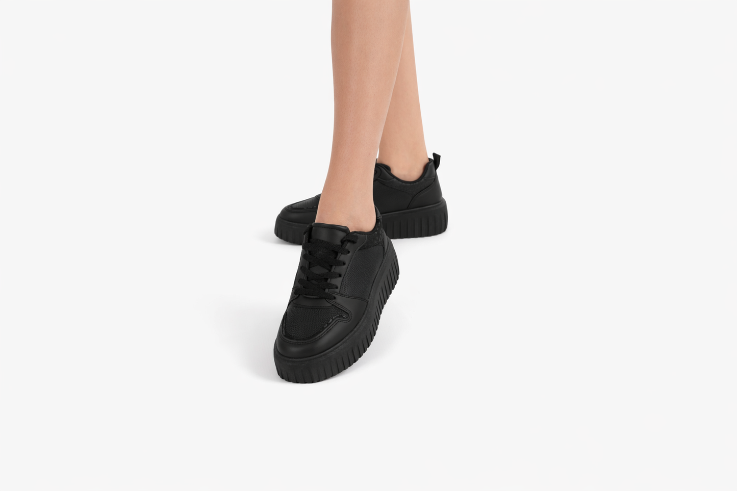 A16 black