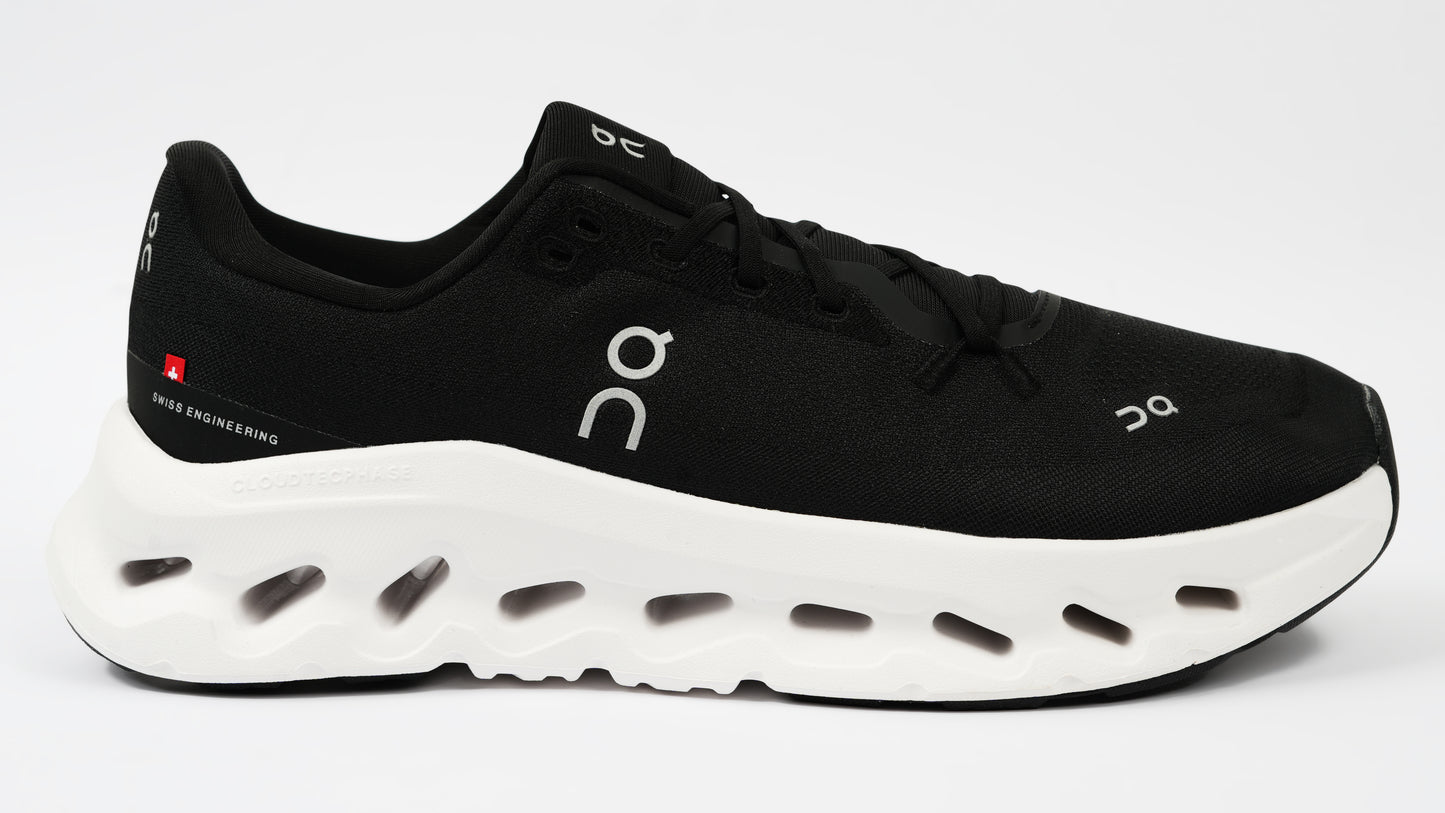 T01 black and white