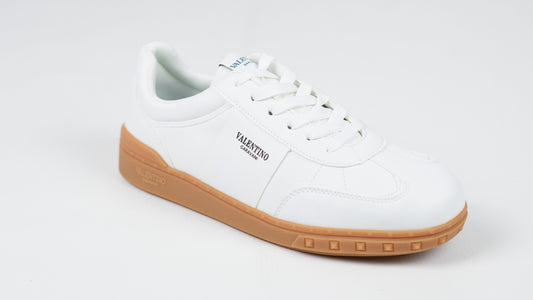 Q022 white
