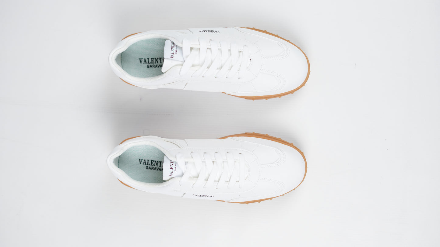 Q022 white
