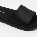 E7208M black