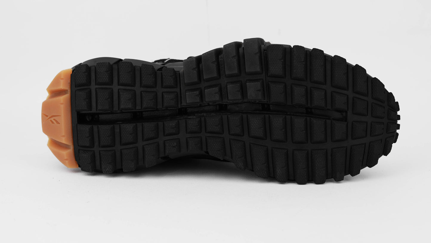 423 black reebok zig