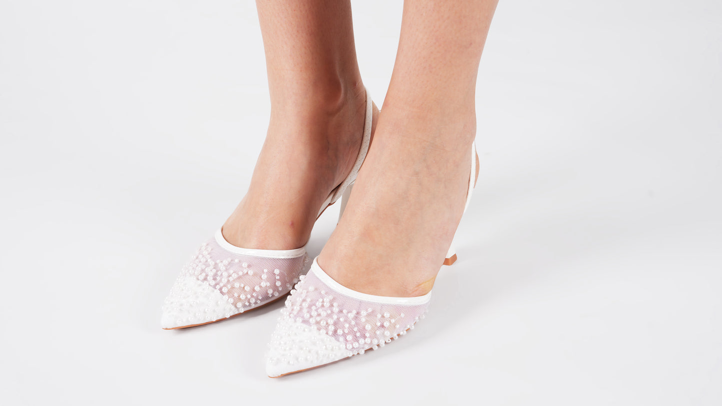 2457-218 white