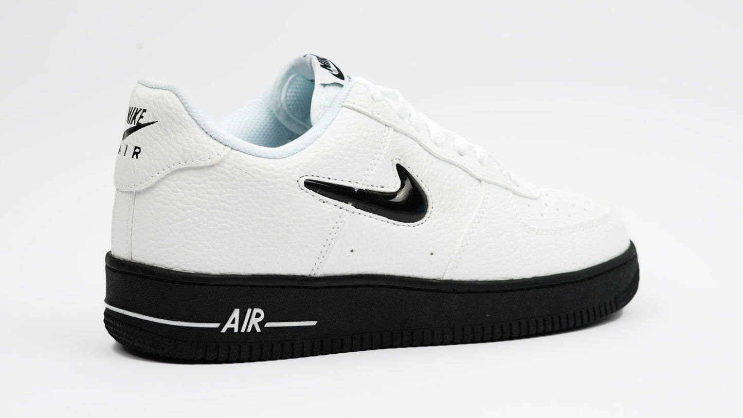 256  white/black