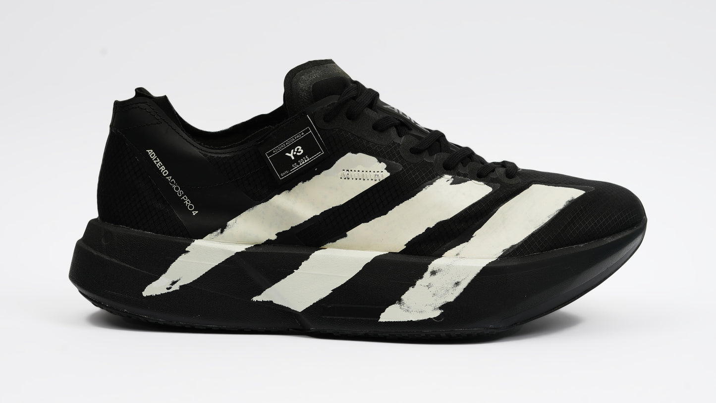 SS09 black/white