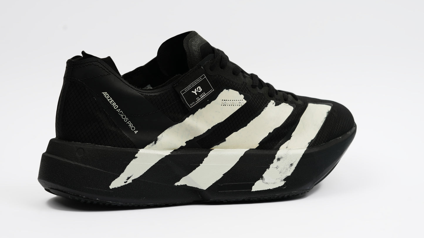 SS09 black/white