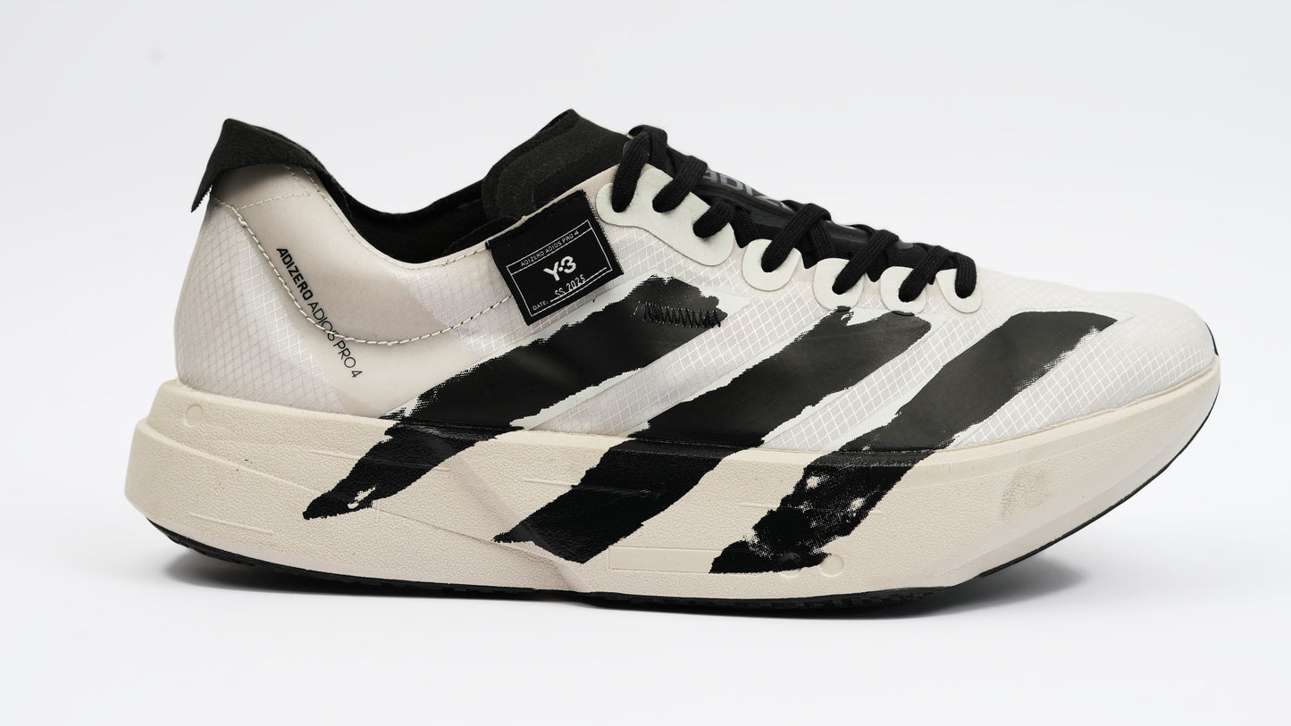 SS09 black/white