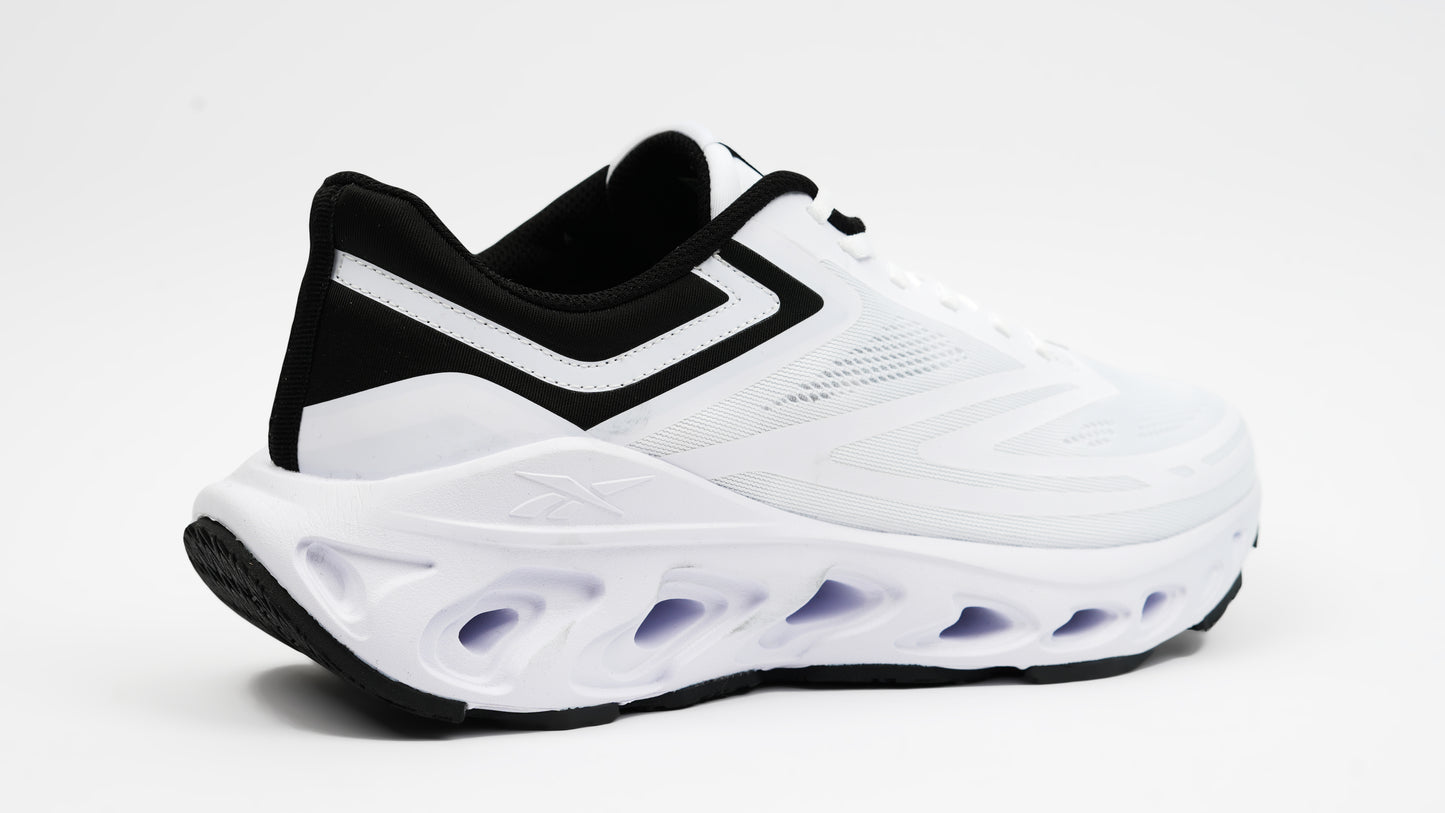 ss13 white/black