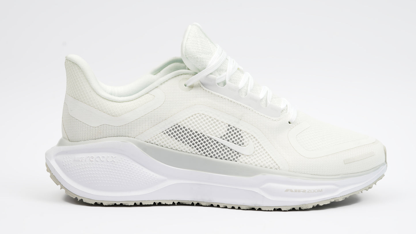 ss05 gray/white