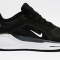 ss05 black/white