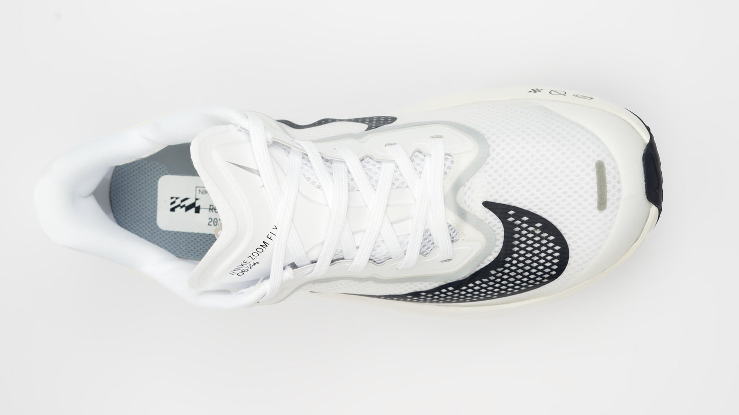 SS25 white
