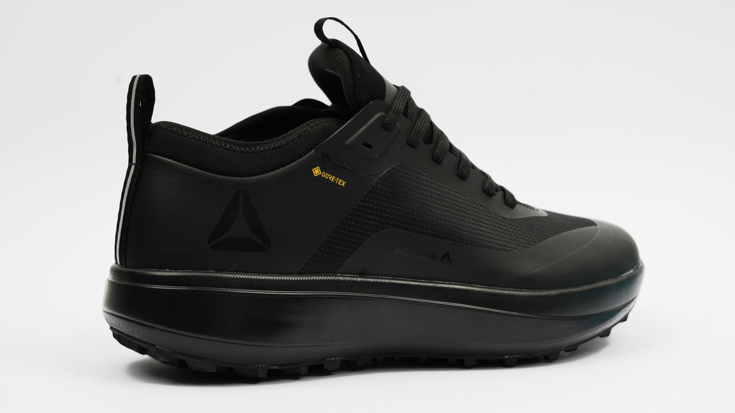 SS11 black