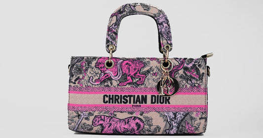 CHRISTIAN DIOR